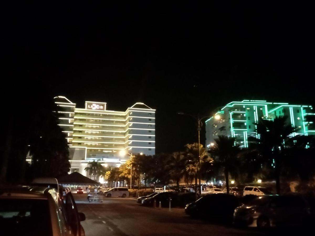 Hotel Seaview Gateway - Private Owner Port Dickson Exterior foto